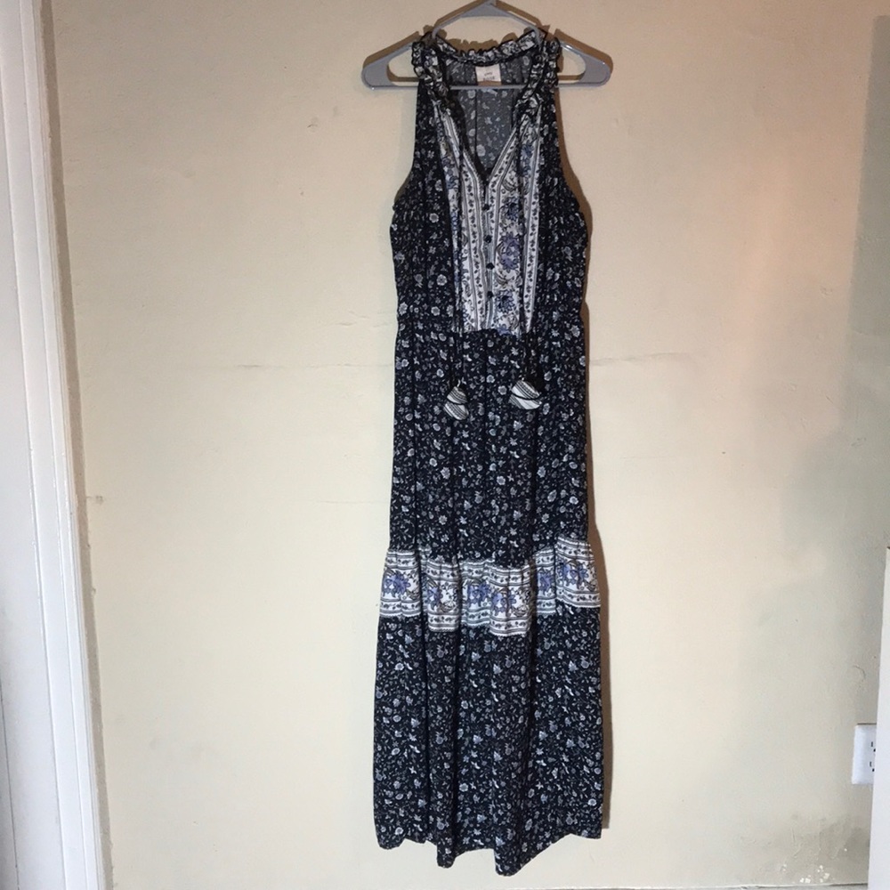 Size L, Flowy, Floral, Button down long dress